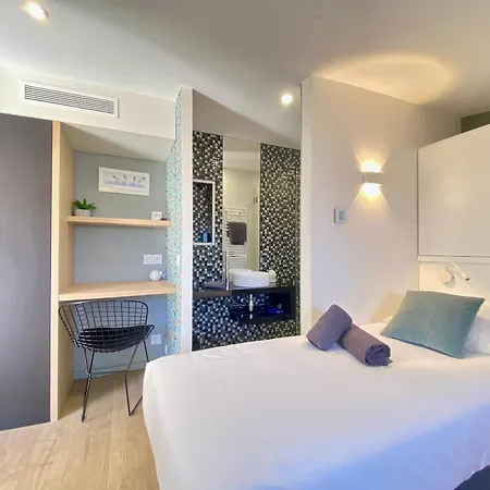Les Toits Du Soleil: Luxury With Terraces And Jacuzzi In * Cannes